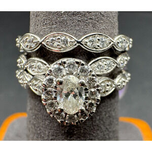 Vera Wang 14k White Gold 1 CTTW Diamond Scalloped Bridal Ring Set Sz 7 NWT